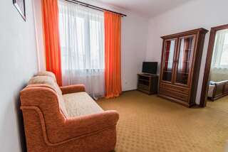Гостевой дом Villa Kameliya Трускавец Апартаменты с балконом-6